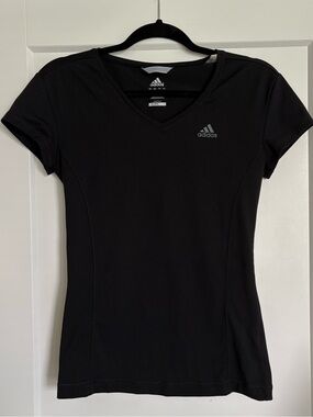 Adidas Climalite Women’s Black V Neck Short Sleeve Athletic Top